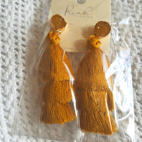 Golden Mustard Acrylic Druzy Tassel.Drop earrings - Picture 2 of 3
